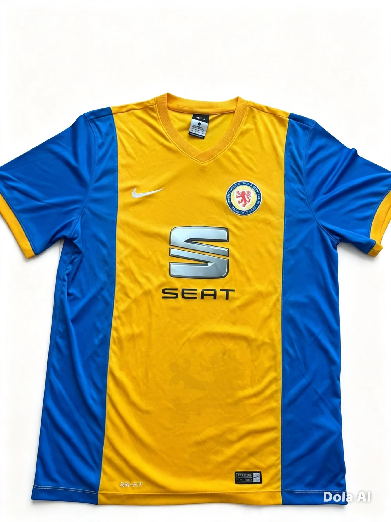 Eintracht Braunschweig 2014-15 Shirt — front